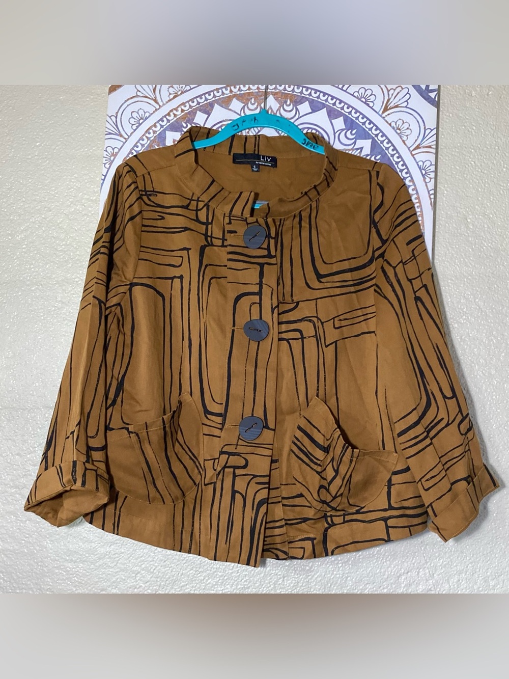 LIV Women's Tan Geometric-Print Button Jacket